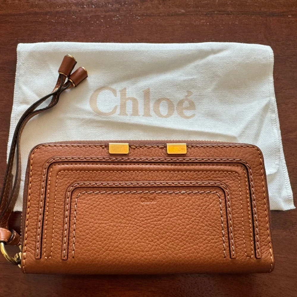 Chloe Brown Leather Wristlet with Gold Details - Picture 1 of 5